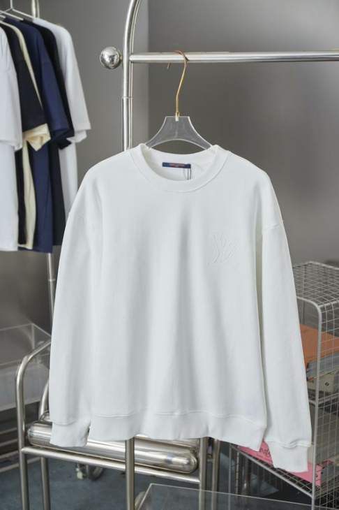 Picture of LV Sweatshirt _SKULVS-XLxetr2234225